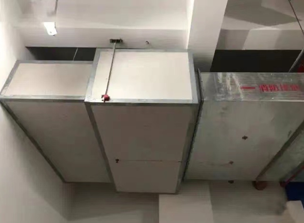 防火閥兩側(cè)2米范圍內(nèi)的風管防火保護措施怎么做？