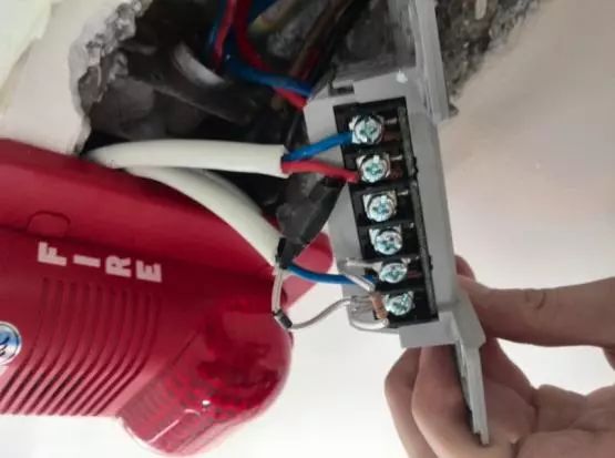 消防報(bào)警系統(tǒng)回路總線短路、現(xiàn)場設(shè)備故障怎么處理