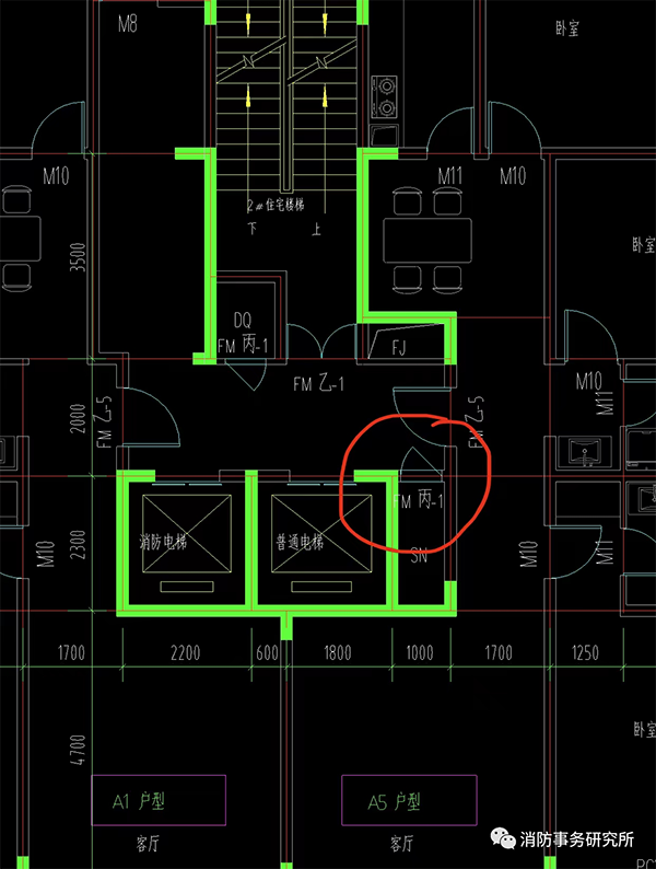 防火門、防火窗在關(guān)閉后應(yīng)具有煙密閉的性能？