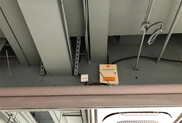 電動擋煙垂壁安裝及聯(lián)動測試